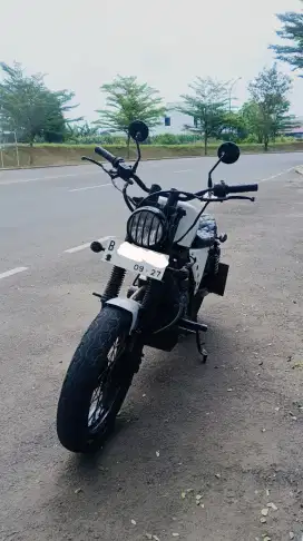 Suzuki Thunder 125 Custom