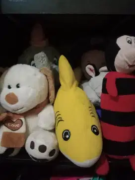 Boneka anak take all