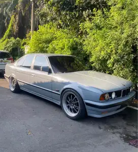 BMW 520i 1989 Bensin