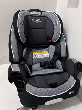 Gracco 4 in 1 Car Seat