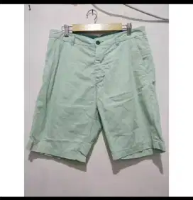 Celana Pendek H&M DIVIDED Size 32