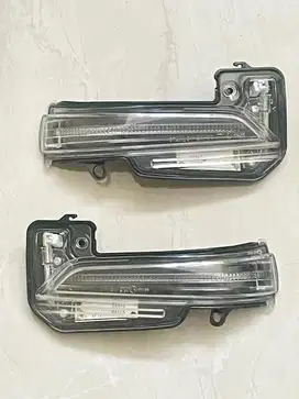 Lampu Sein Innova Reborn 2020 Original
