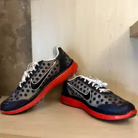 (Like New) Nike Lunarswift +2 ORI
