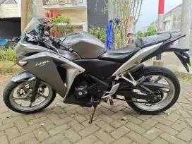 CBR 250 CBU 2011