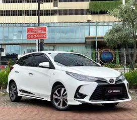LIKE NEW LOW KM 14RB TOYOTA YARIS 1.5 GR SPORT 2021