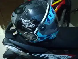 Helm KYT x rocket