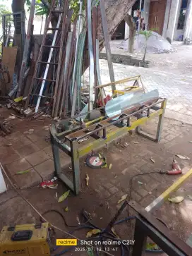 Jasa pengelasan besi dan stainless