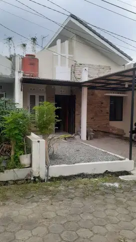 Sewa rumah tahunan
