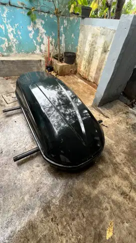 Kanaka roof box