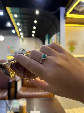 CINCIN BATU BACAN DOKO WANITA CAKEP
