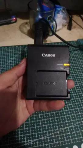 Charger canon lce10 dan batre Lpe10  ori normal