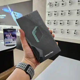 Samsung Z Flip6 12/256 Garansi resmi sein 1 tahun