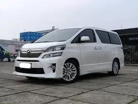 Vellfire ZG Premium Sound 2.4 AT 2013