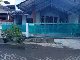 Rumah Di Belakang Persis Ruko Bumi Satria Kencana