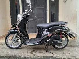 Yamaha mio fino premium th 2022