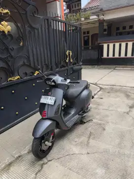 Vespa Sprint S 150 cc