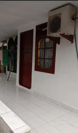 Di sewakan kamar kost tengah kota bogor. 8 menit ke stasiun bogor