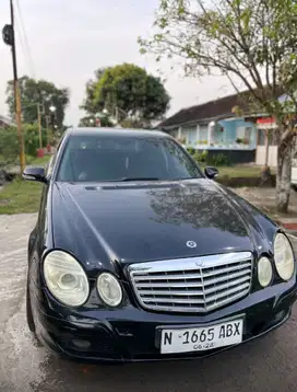 Mercedes-Benz E200K 2010 Bensin
