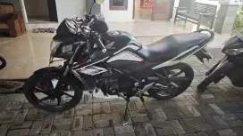 Honda CB150R 2015