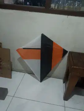 Layangan sambitan ukuran sedang