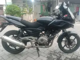 Bajaj Pulsar 220 CC  tahun 2012