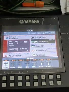 Alat musik keyboard Yamaha psr s910 piano psr s 910 SDH gak digunakan