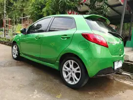 Mazda 2 2010 Bensin