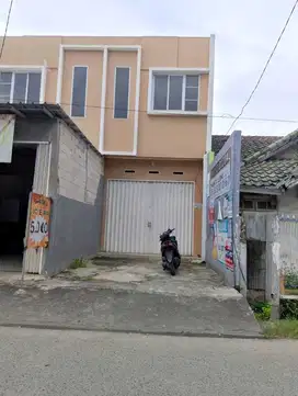 Dijual cepat Ruko 2 lantai di harapan indah bekasi