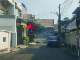 Rumah Tua Puri Indah Hitung Tanah Jual murah