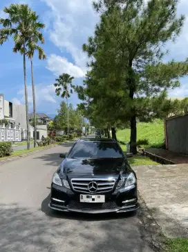 Merecedes Benz E300 AMG (fulloption) 2012