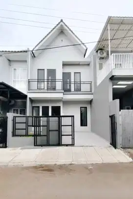 Rumah 2 lantai siap huni