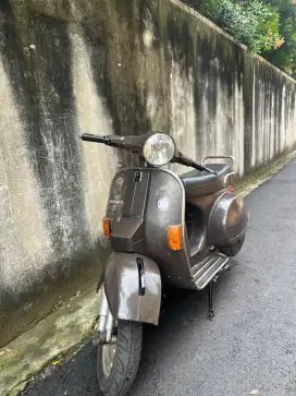 VESPA PX 1982 DARKBROWN