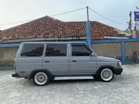 Kijang super Grand