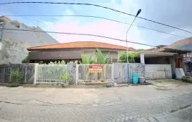 RUMAH DI PUSAT GRESIK KOTA
