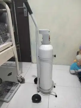 meja bayi, timbangan bayi,oxygen