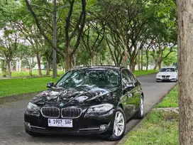 KM40rban BMW F10 523i 2011 Full Original Cakep Pol