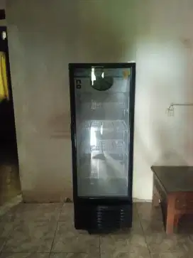 Kulkas 1 pintu.