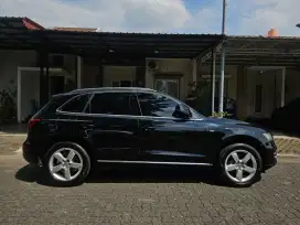 AUDI Q5 2.0 quattro 2013 hitam