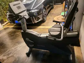 FS: Recumbent Bike Life Fitness 95Ri well maintained