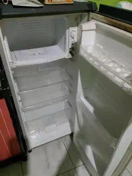 Kulkas aqua minus pemakean
