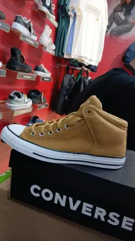 Sepatu converse ori