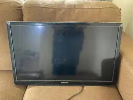 Di jual TV Led 32 Inch Merek Samsung Kondisi Bekas