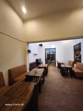 Disewakan Rumah Ruang Usaha Tengah Kota Dekat Mall Paragon Semarang