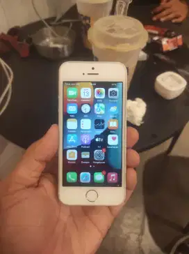 Iphone SE 32 GB langka all oprt