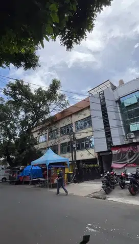 Jual cepat 5 ruko GANDENG ex campus di daerah strategis gandaria