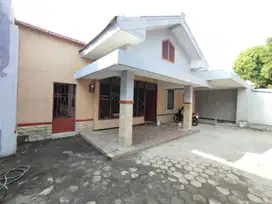 Rumah lahan luas 286 m2 dekat masjid Syeikh Zayed gilingan
