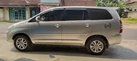 Toyota Kijang Innova 2005 Bensin