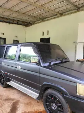 Kijang 1993 ganteng