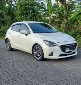 Mazda 2 R skyaktive 2015/2016