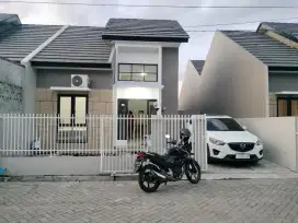 Di sewakan rumah